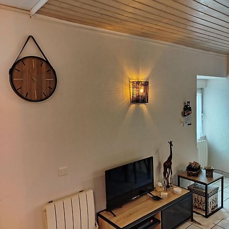 Maison De Village Appartement Rdc Avec Terrasse Gy Kültér fotó