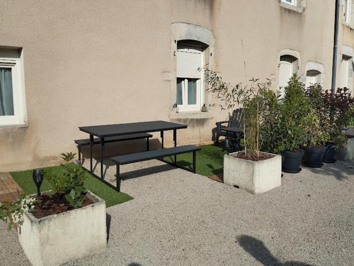 Maison De Village Appartement Rdc Avec Terrasse Gy Kültér fotó