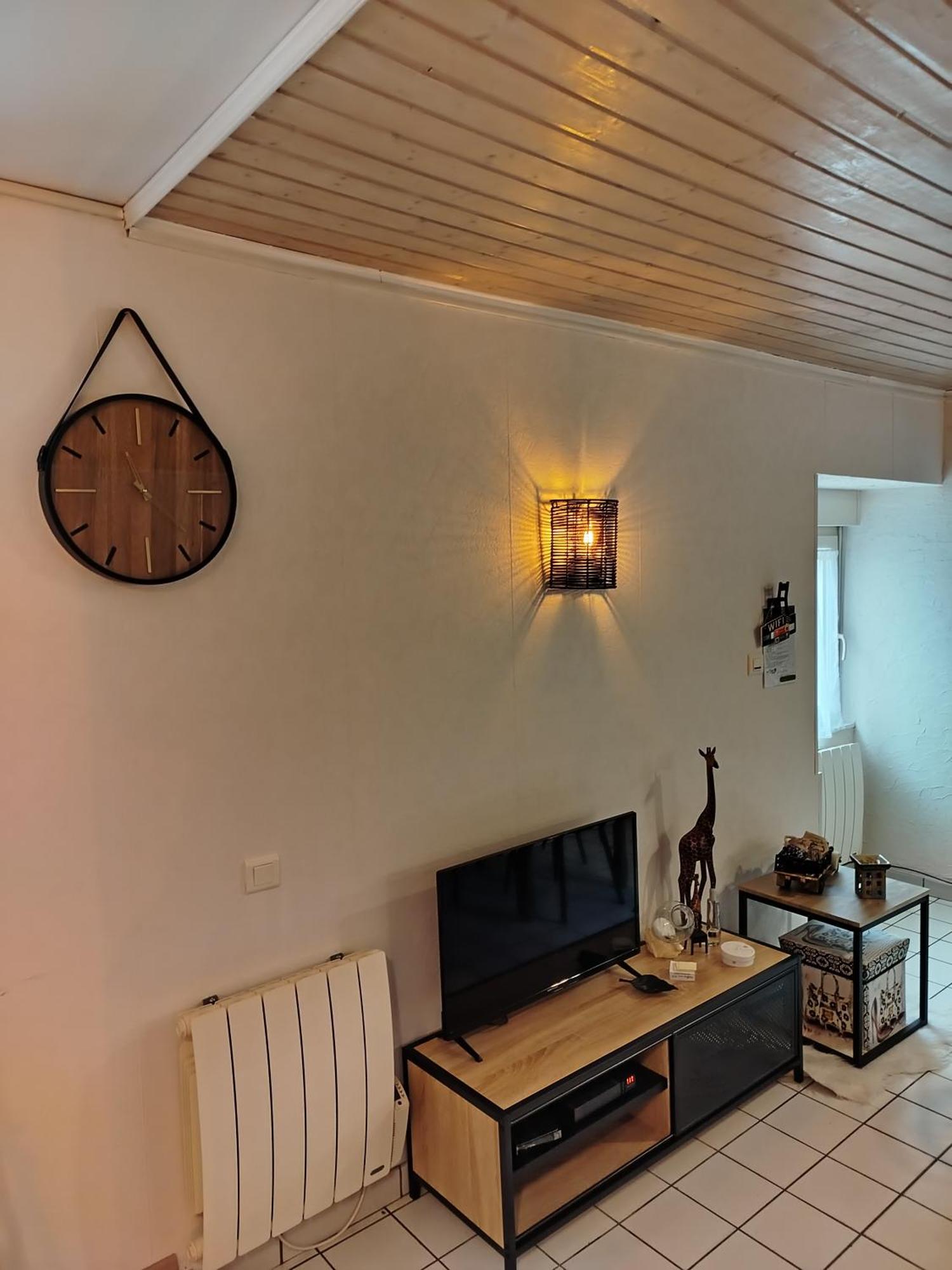 Maison De Village Appartement Rdc Avec Terrasse Gy Kültér fotó